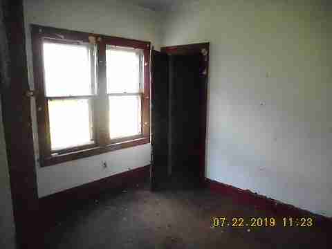 11375 Belleterre (22)_m.jpg